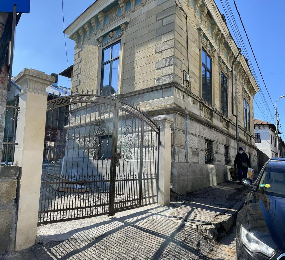 Casa Continentelor Hotell Cîmpulung Eksteriør bilde