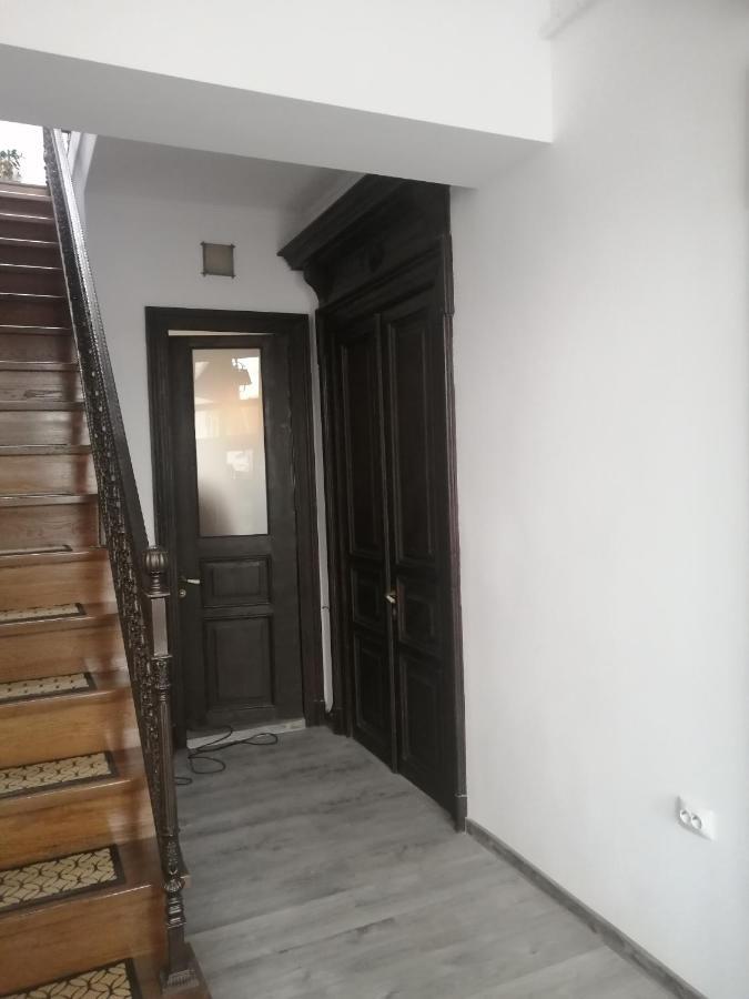 Casa Continentelor Hotell Cîmpulung Eksteriør bilde