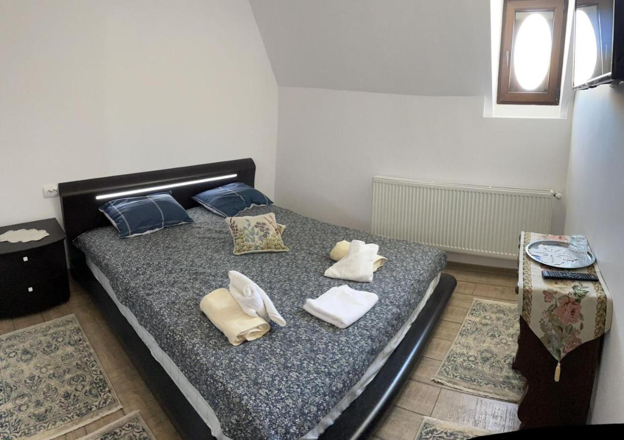 Casa Continentelor Hotell Cîmpulung Eksteriør bilde