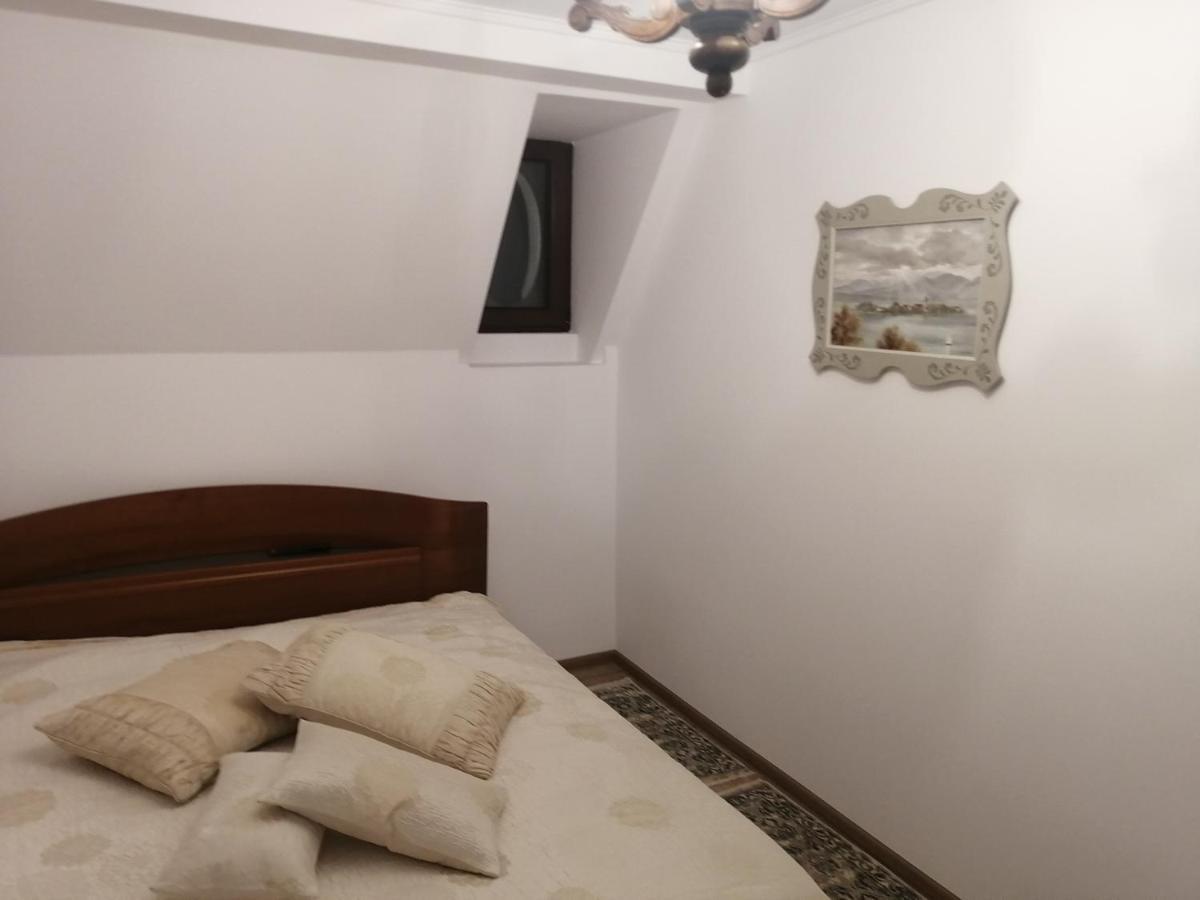 Casa Continentelor Hotell Cîmpulung Eksteriør bilde