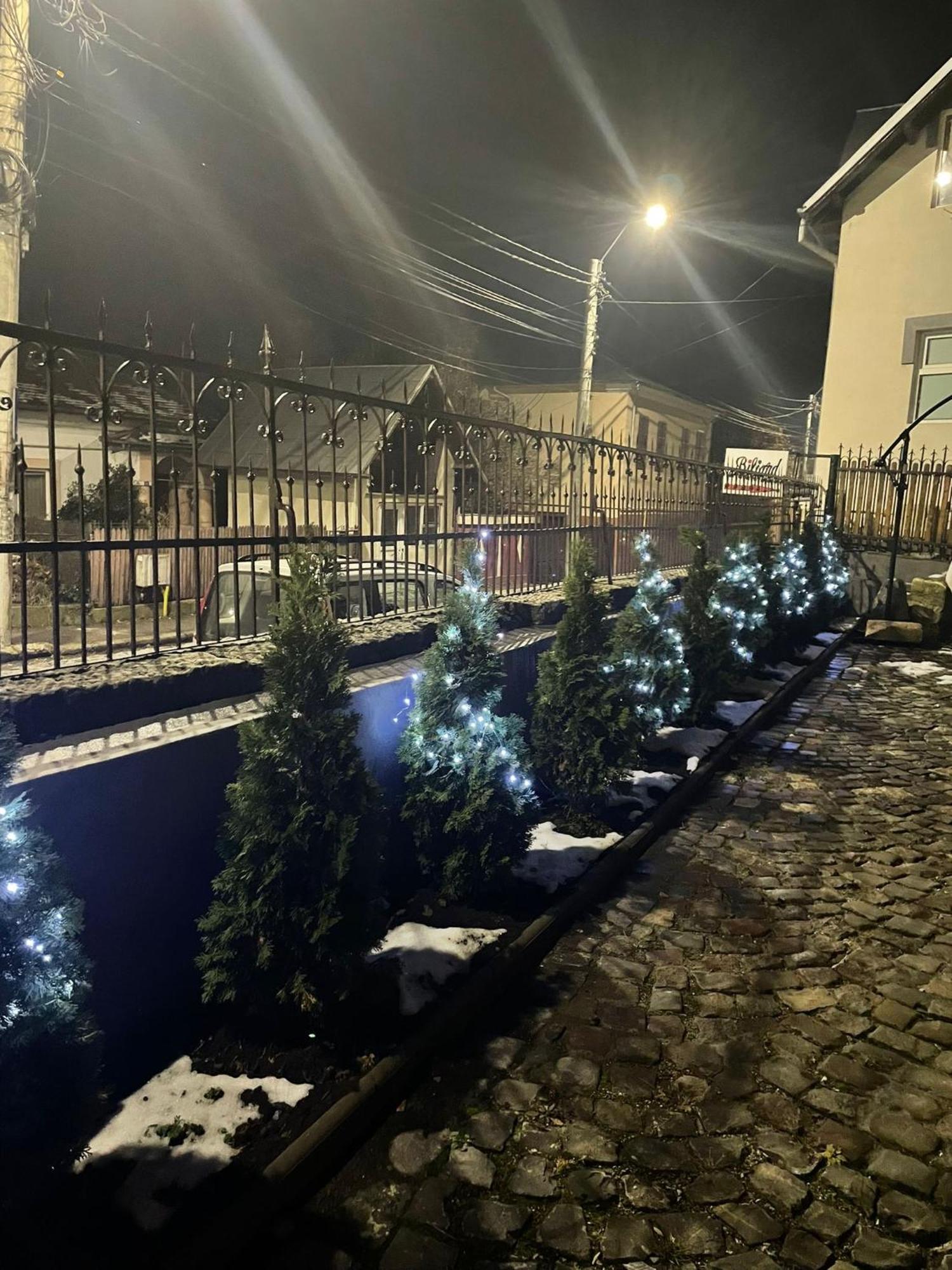 Casa Continentelor Hotell Cîmpulung Eksteriør bilde