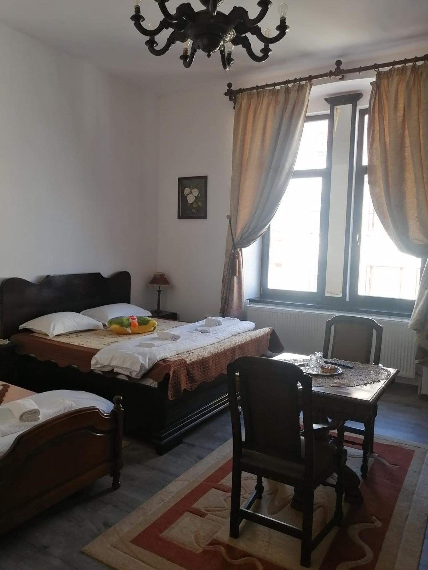 Casa Continentelor Hotell Cîmpulung Eksteriør bilde