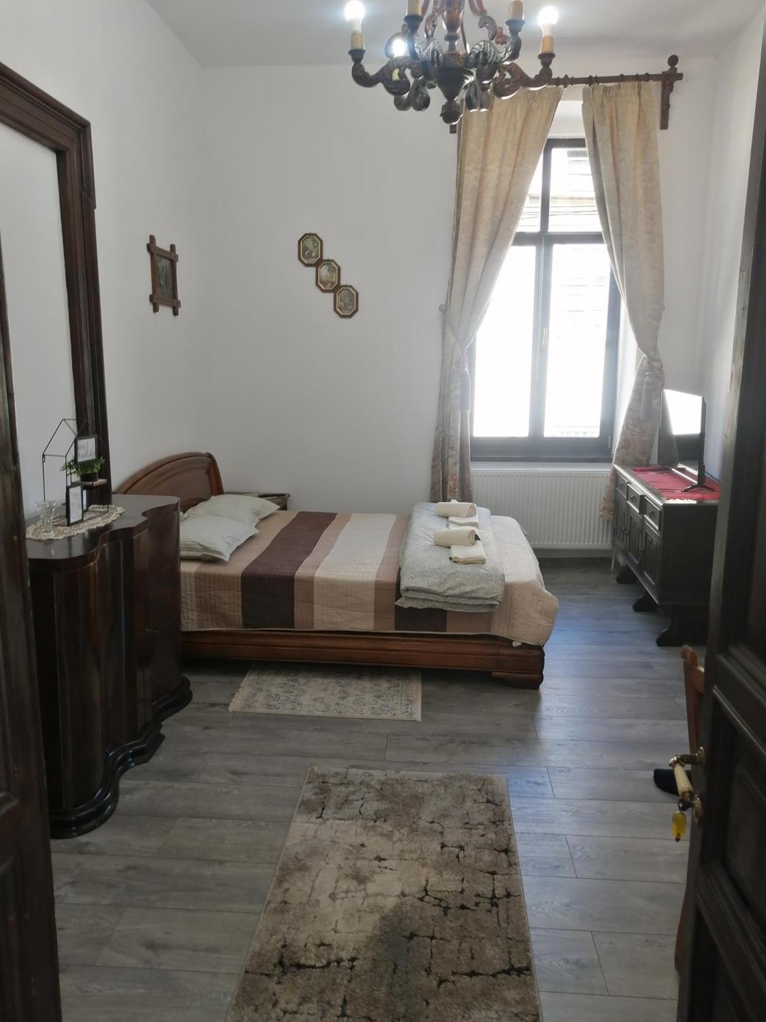 Casa Continentelor Hotell Cîmpulung Eksteriør bilde