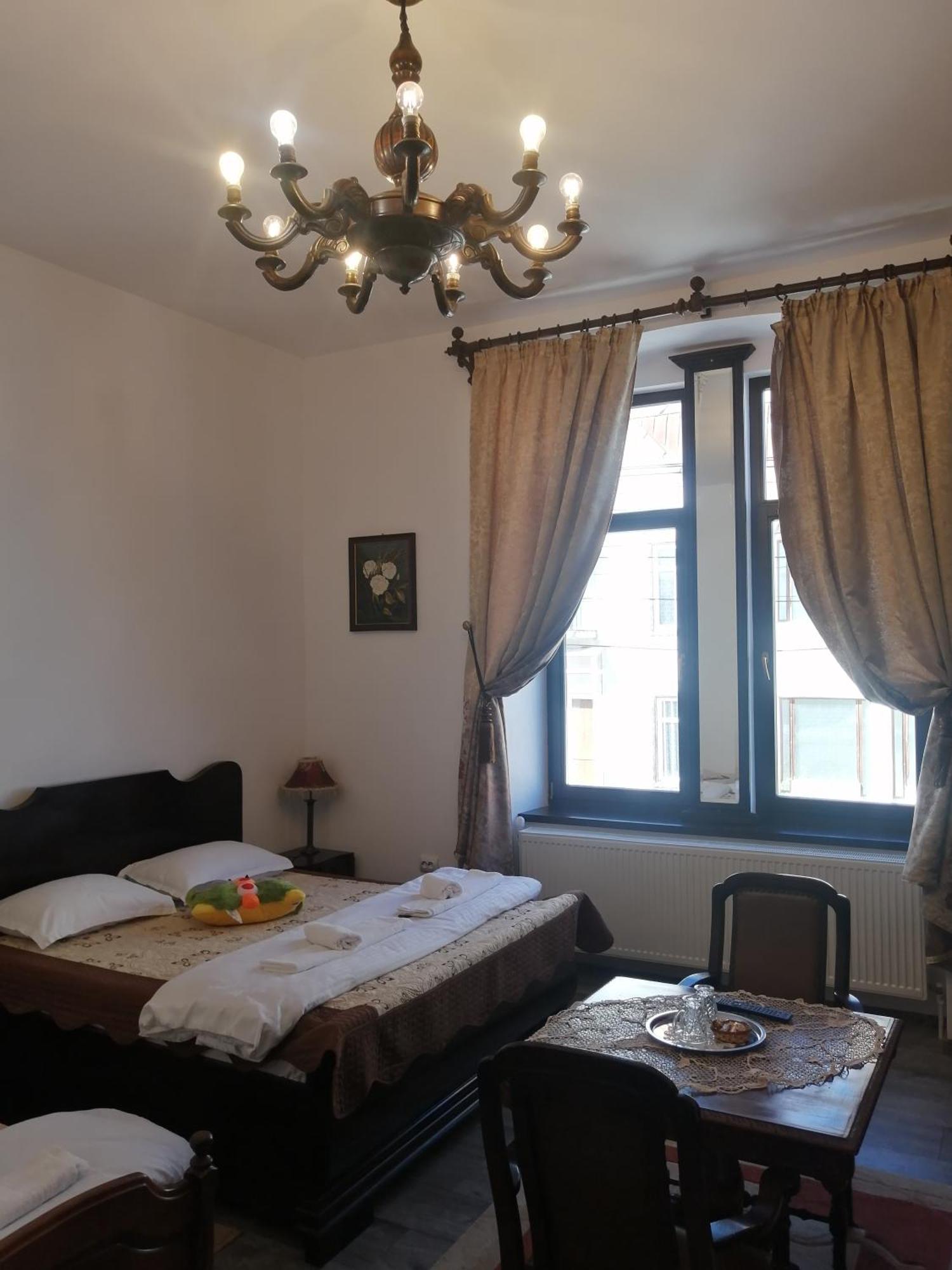 Casa Continentelor Hotell Cîmpulung Eksteriør bilde