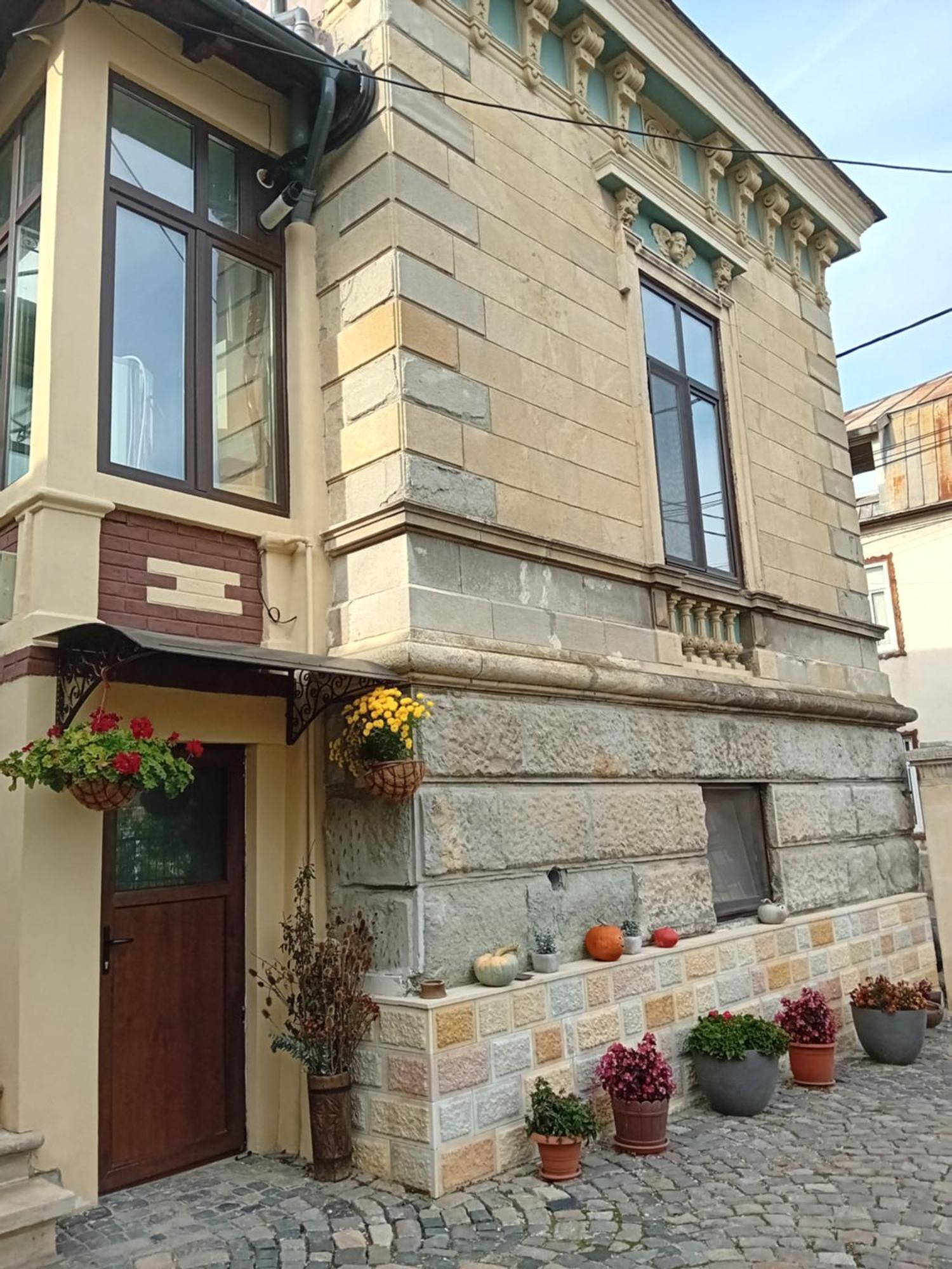 Casa Continentelor Hotell Cîmpulung Eksteriør bilde